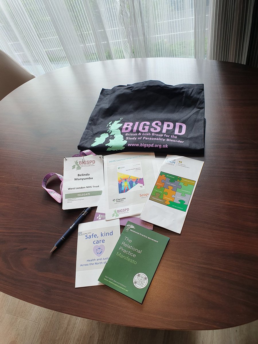RukwezaChica's tweet image. So went a bit #awol my phone wasn't allowing me to tweet🙈🙈🤦‍♀️ 

I've got some catching up to do! But heyho thought I would re-ignite my tweeting by sharing my goodie bag contents ✌🏽✌🏽😍

#BeyondTheRoom
#BIGSPD24
@Mental_Elf @BIG_SPD 

Checked in @Marriott #Belfast