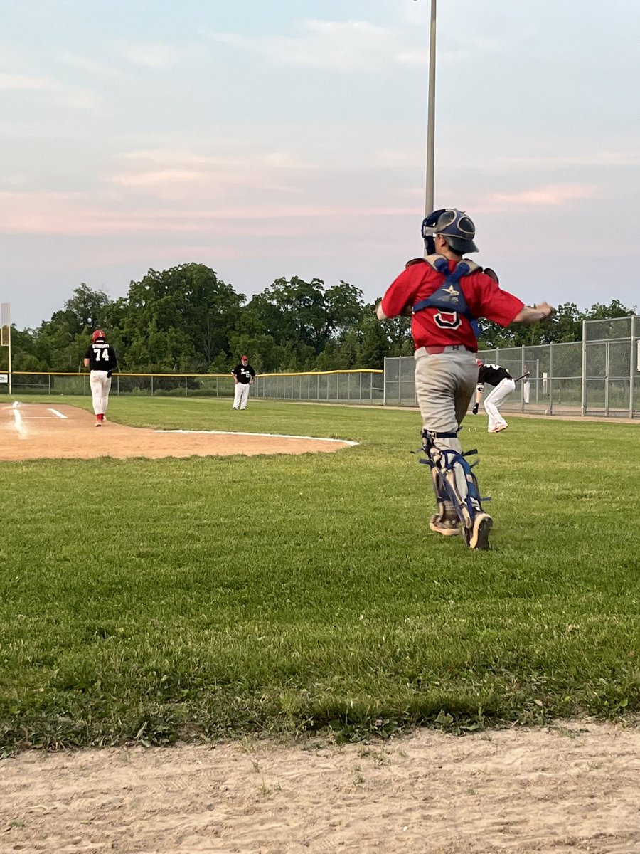 MiltonJrSox's tweet photo. Boys had a tough loss against Halton Hills last night but don’t worry they are back at it tonight! https://t.co/XOEH1xsyNj