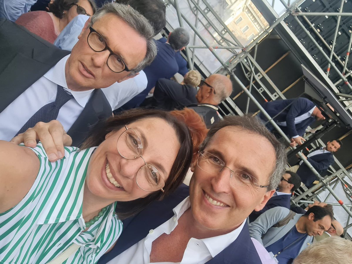 YleniaZambito's tweet image. Una piazza bellissima a Roma contro un governo che vuole riscrivere la Costituzione.
No al premierato,
no all' autonomia differenziata.
Sì alla Costituzione #antifascista