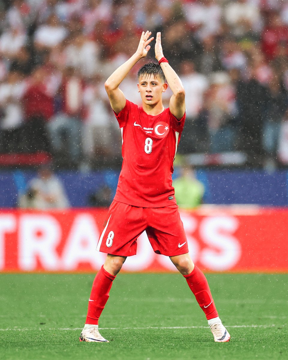 The name is Güler.

Arda Güler. 🇹🇷🌠