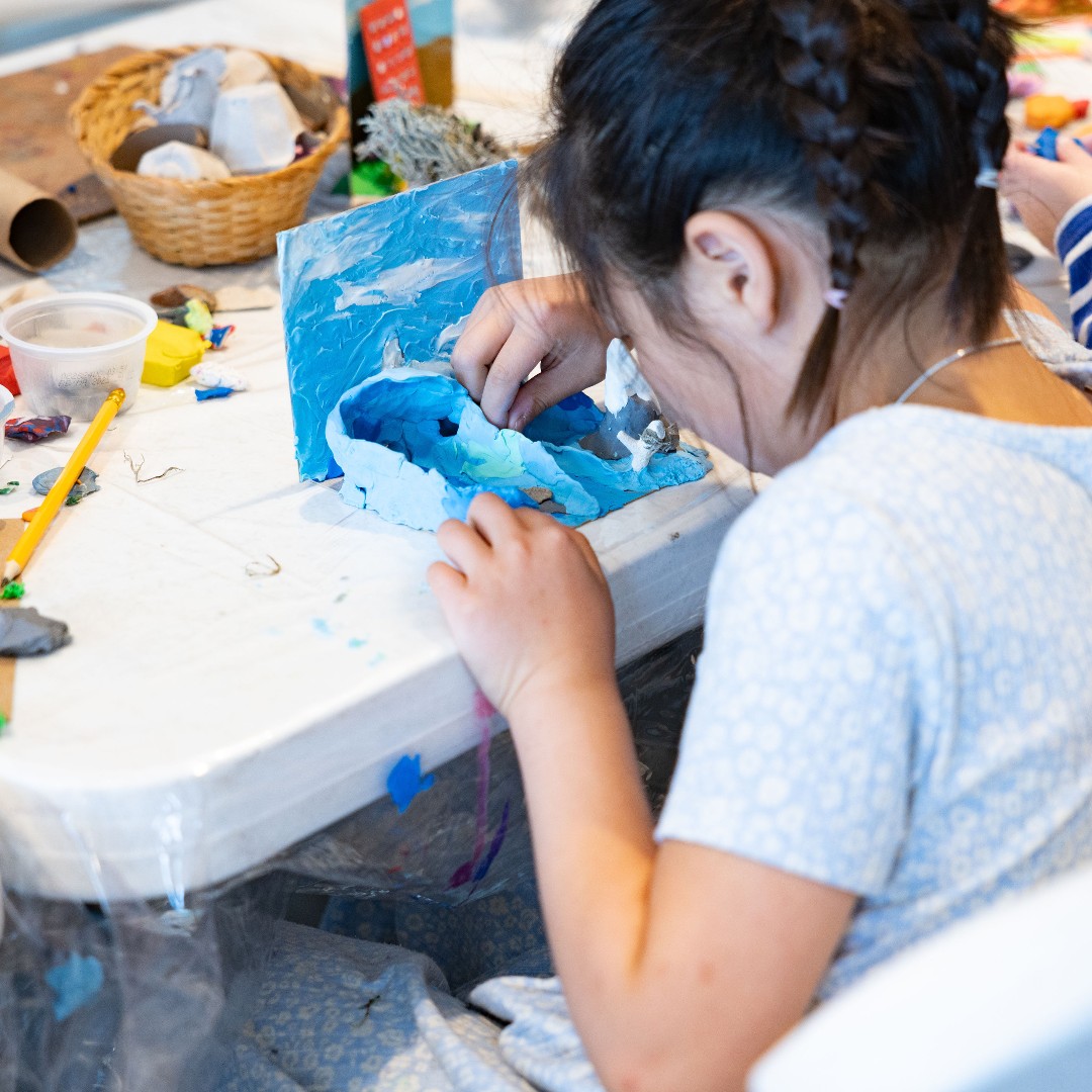 With summer break just around the corner, there's still time to sign up for our Artistica Summer Camps!

🎨 bit.ly/3vUzDVg

Les vacances d'été approchent à grands pas et il est encore temps de s'inscrire à nos camps d'été Artistica !