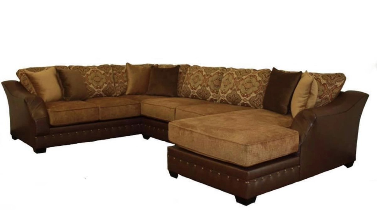 Customsofa1's tweet image. Our custom sofa options allow you to choose the fabric, size, and style that suits your home. Visit us today, and let's create something extraordinary together! #CustomSofas #CustomSofaDesigns customsofaswestsacramento.com