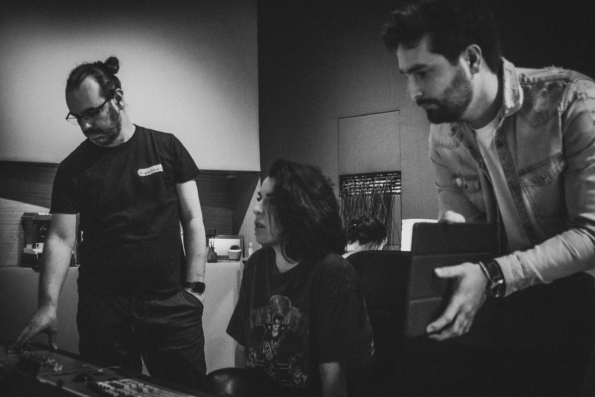 RuthLorenzo's tweet image. ✨🤍🫂🎧🎸 

#studiotime #music #creativeprocess #newmusic