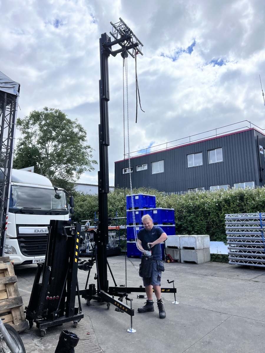 Back on the chain gang!
Running out our manual chain hoists in the sun, ready for a busy summer of hires.