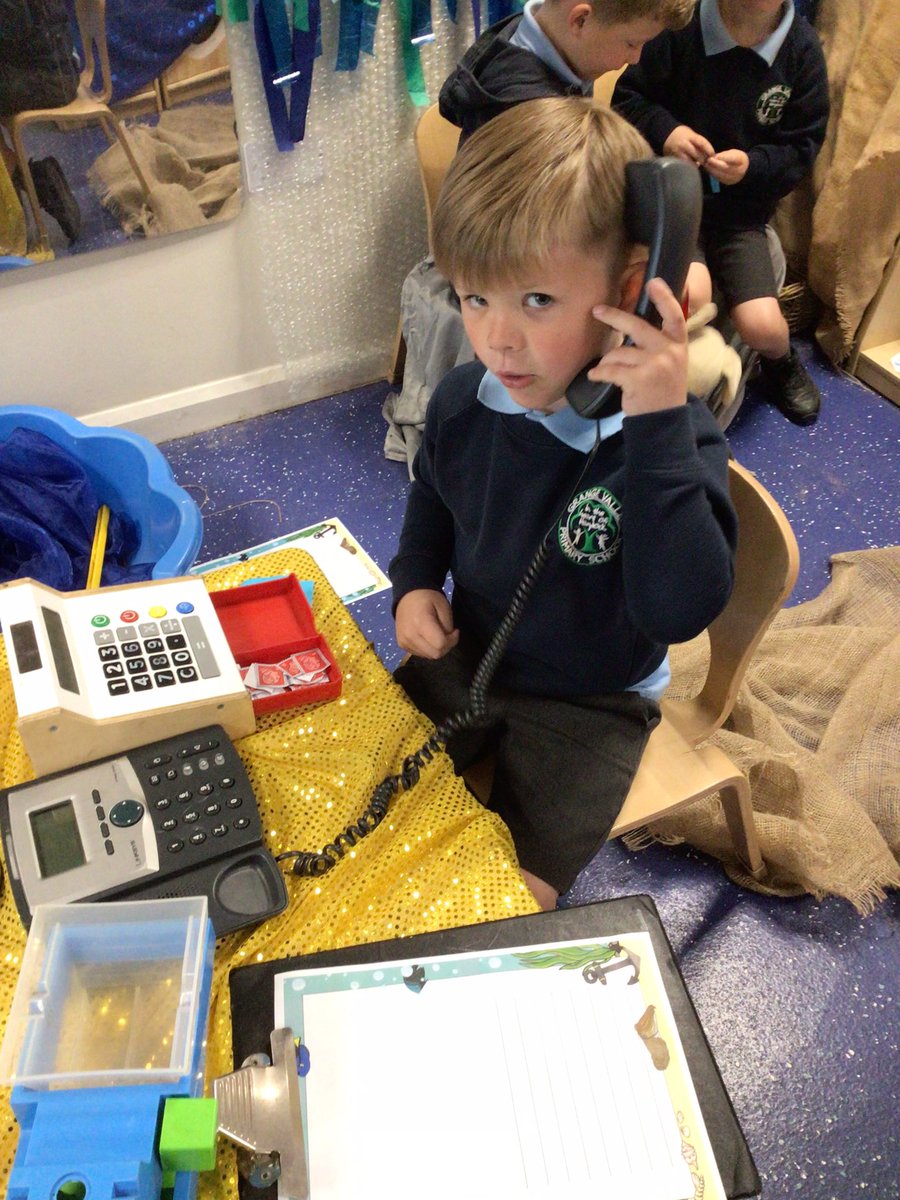 ReceptionGV's tweet photo. The children are enjoying our Seaside Souvenir Shop role play area this week. ☀️🌊🪣🏖️#ELIinaction https://t.co/eFPpxyvXzf