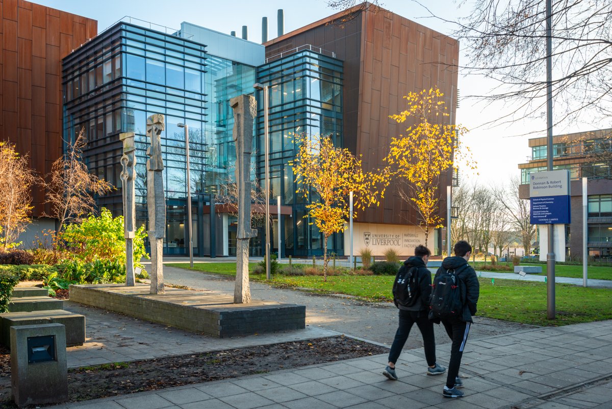 🔊We invite applications for two academic (Teaching &amp; Research) positions in Chemistry: 
One at the Professorial level &amp; one at the Lecturer (Assistant Professor) level.

These roles are part of a <a href="/LivUni/">University of Liverpool</a> and <a href="/Unilever/">Unilever</a> joint initiative.
Find out more⤵️
🔗tinyurl.com/58pcp9wf
