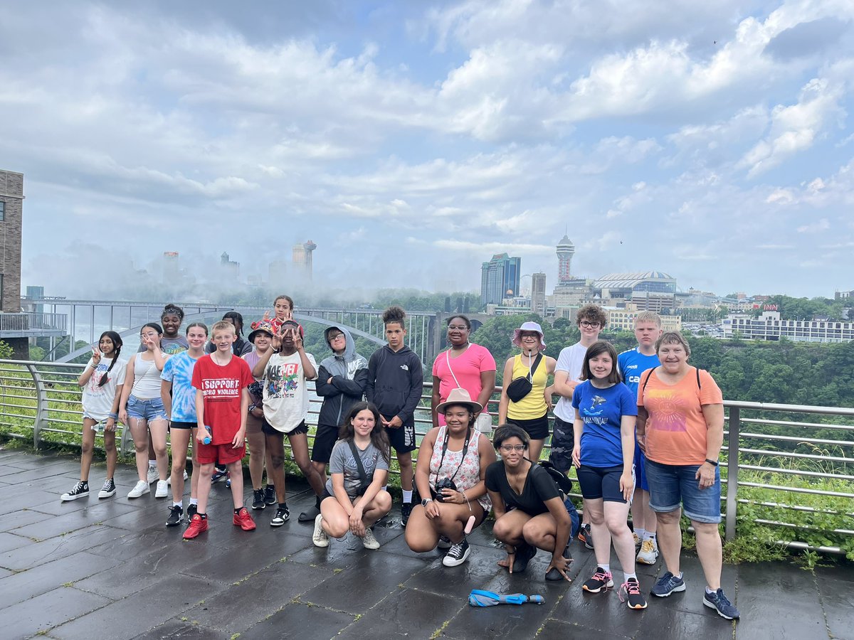 Despite the rain and heat, our 7th grade team is enjoying their field trip! Smiling and having fun! <a href="/CleveHillMS/">CleveHill Middle Sch</a> <a href="/clevehill_pta/">Cleveland Hill PTA</a> 

Thanks to Mrs. Przybysz for the 📸