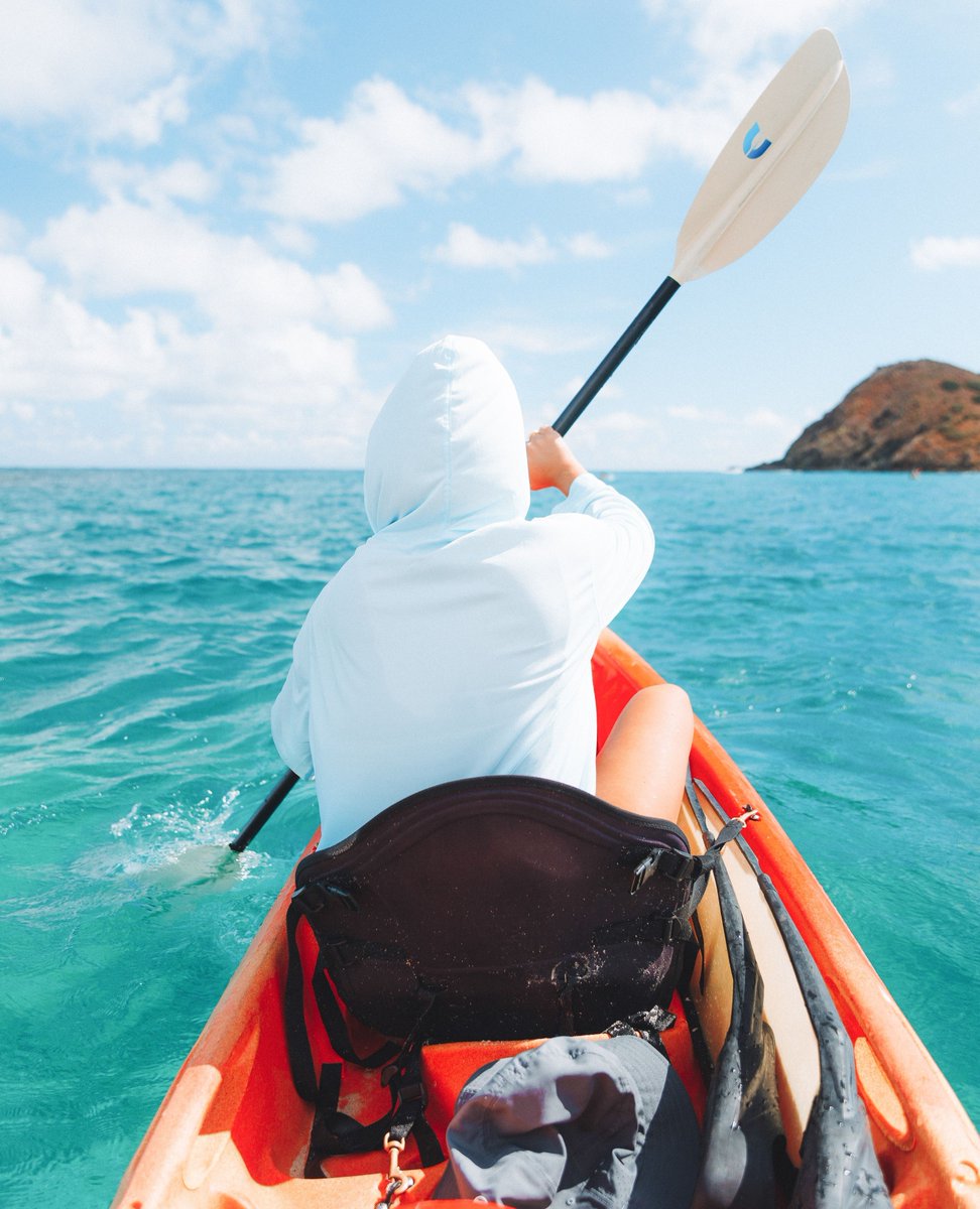 🌊✨ Kayaking sun-safe and in style with UPF 50+ hoodie! No worries, just waves and ocean vibes! 🌞🚣‍♀️ Customize this Eco Sol 100% recycled fiber hoodie with your branding through our Custom Printing Program. 

wholesale.vaporapparel.com/products/whole…