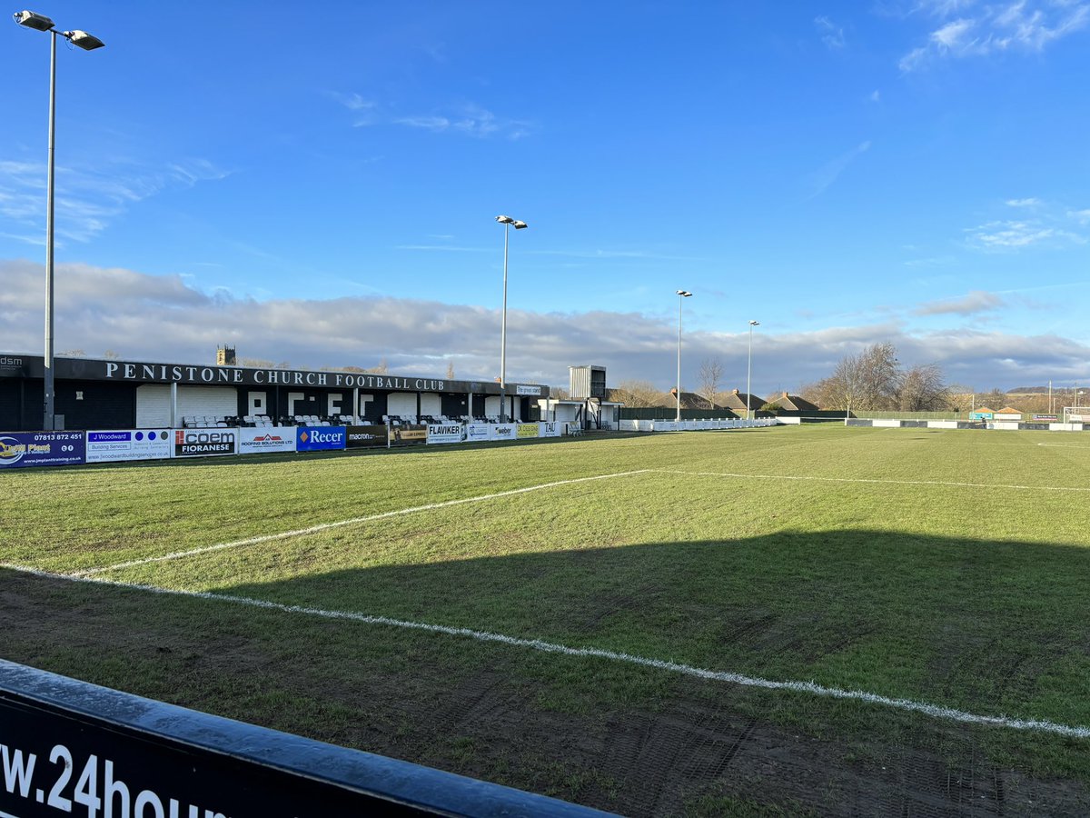 Our U11 boys team are on the look out for new players. 

They play in the Sheffield and Hallamshire Junior league &amp; play home matches on Sundays at Crow Edge. 

During the season they train on a Wednesday 7-8pm.

For more information please call Chris on 07557997834

Pls RT.