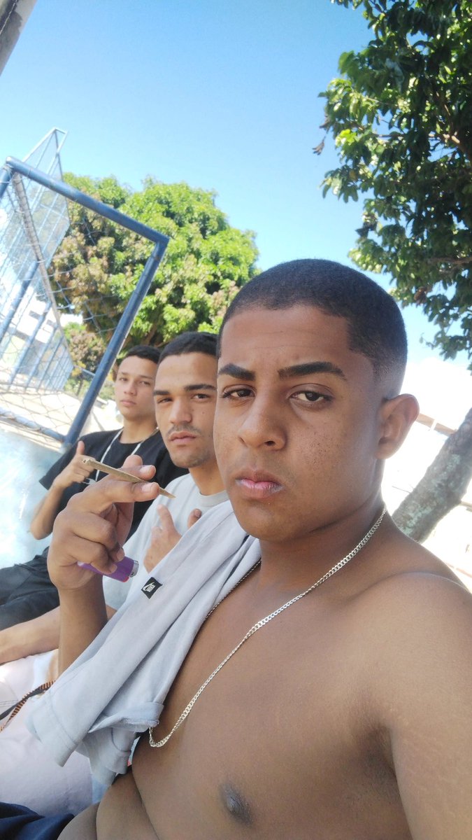 Aperto no peito é mato!!
Liberdade pra vcs tmj até o fim pode botar fé!!🤯🤯😔