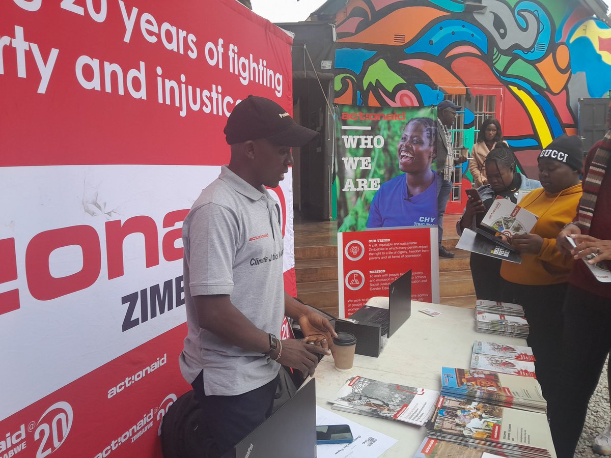 GreenLens_media's tweet photo. Exhibitors at the #ClimateFair organized by #FES-Zimbabwe and @MotoRepublik https://t.co/deLDeY3UKE