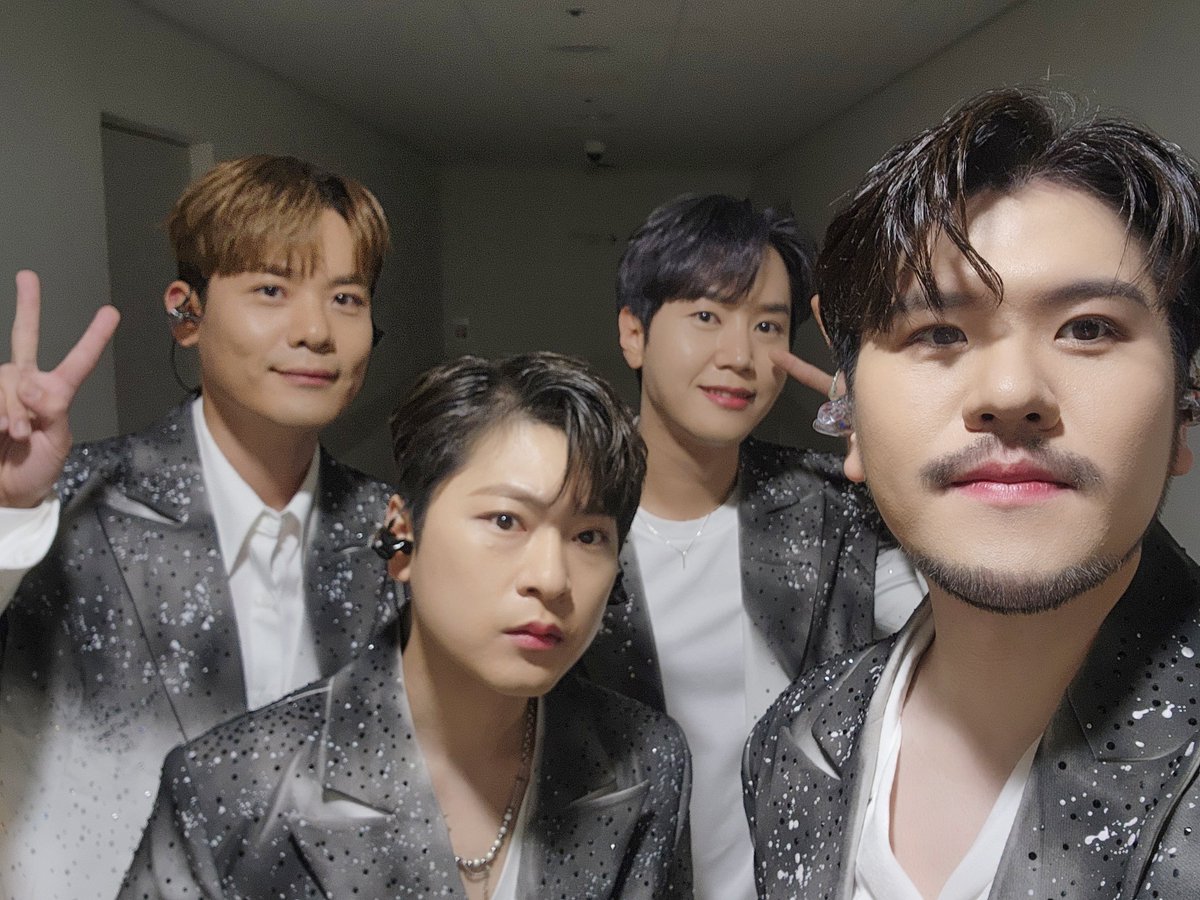 #LAPOEM
연합뉴스TV 제10회 정기음악회
ONE SUMMER NIGHT with Diva &amp; Quartet 

짱포엠 오늘도 멋있다..🥹

존경하는 감독님, 선배님들과 함께
멋있는 무대 설 수 있어서 영광이었습니다🥰

#라포엠 #연합뉴스TV
#유채훈 #박기훈 #최성훈 #정민성
#YouChaehoon #ParkKihun
#ChoiSunghoon