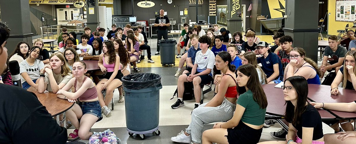 Mr. Carletta &amp; Mr. Xiao speaking with our 8th graders about advanced placement and course of studies for HS.  

Get ready high school, here we come!

<a href="/GreeceCentral/">Greece Central</a> 
<a href="/MZaffuts/">Michael Zaffuts</a>