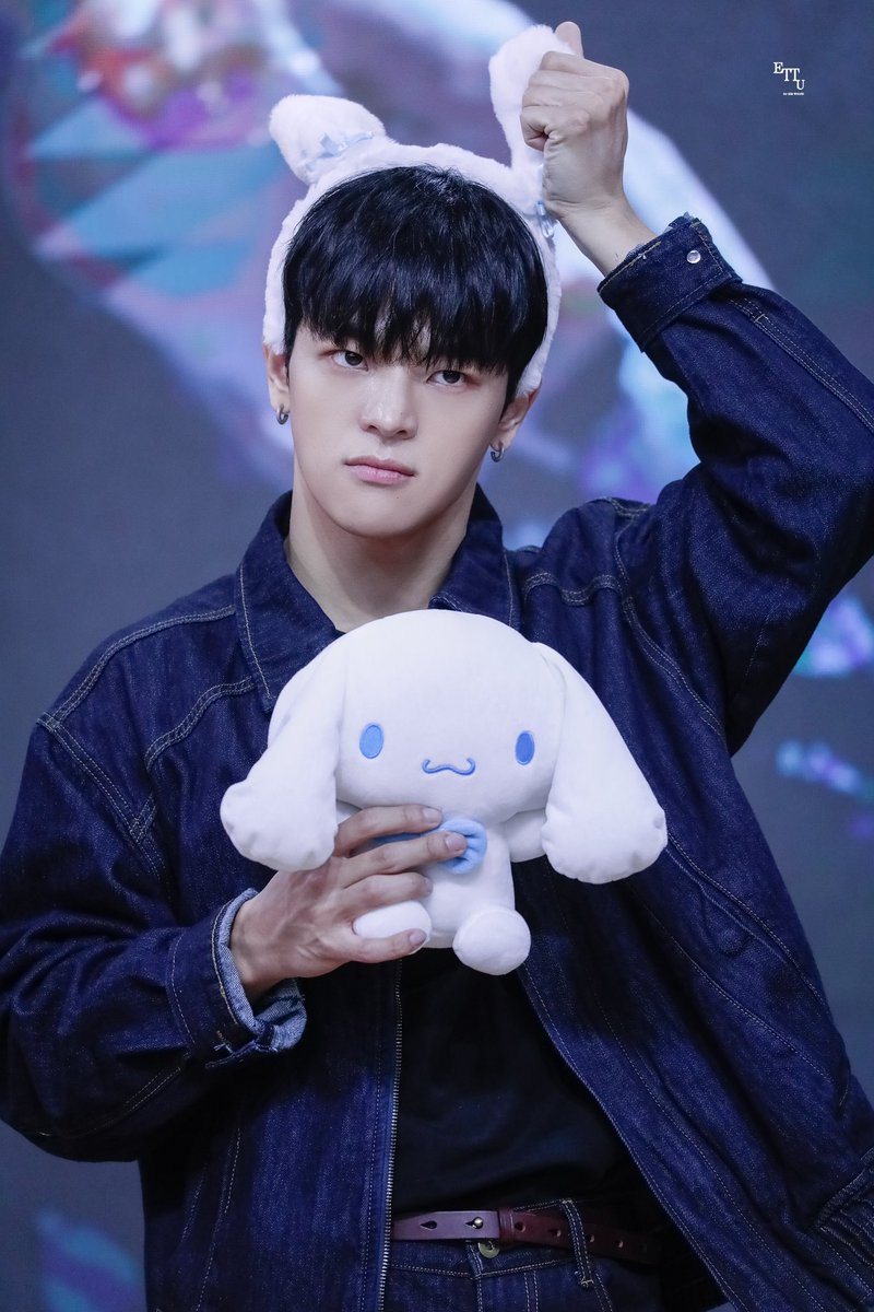 ettu_408's tweet photo. 240615 대면 팬싸

#김우진 #kimwoojin
#ILIKETHEWAY https://t.co/y2TFz7KYlE