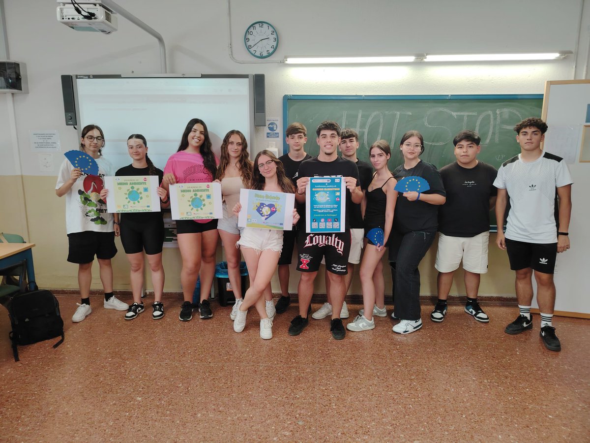 ConcursoHotStop's tweet photo. Hoy ha llegado el certificado de la ONU por el evento que los HotStoppers organizamos por el Día Mundial del Medio Ambiente.
El concurso terminará pero nuestro compromiso con el medioambiente durará siempre.
¡¡Conviértete en HotStopper!!
#medioambiente @in_galicia https://t.co/Aipg0h31bP