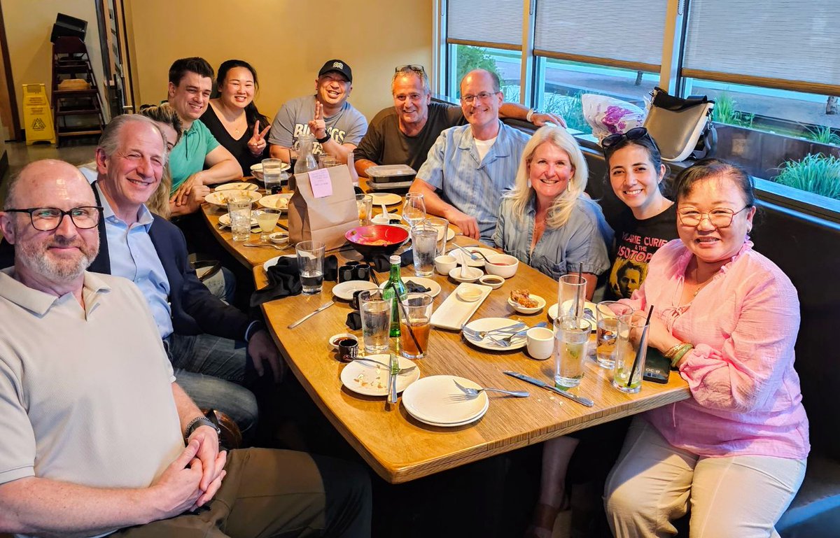erikk292mke's tweet photo. Last night's #MomoMee #BreakingBread, we celebrated an early bday, created a music partnership inspired by Meatloaf :), grew our sense of community, etc.
Thanks again Kim &amp; Tony, Monica, Alyssa, etc. for the hospitality. #visitmke 
@ScullyGarrison @DrMalikaSiker @greglovesmovies https://t.co/oY5nZ0mxcy