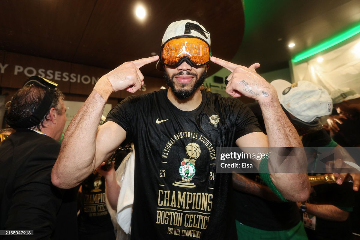 Savage (@savagesports_) on Twitter photo BREAKING
Per: <a href="/wojespn/">Adrian Wojnarowski</a>
“The Boston Celtics are expected to offer Jayson Tatum a 5-year, $315M supermax extension.”
Worth every penny. BREAKING
Per: <a href="/wojespn/">Adrian Wojnarowski</a>
“The Boston Celtics are expected to offer Jayson Tatum a 5-year, $315M supermax extension.”
Worth every penny.