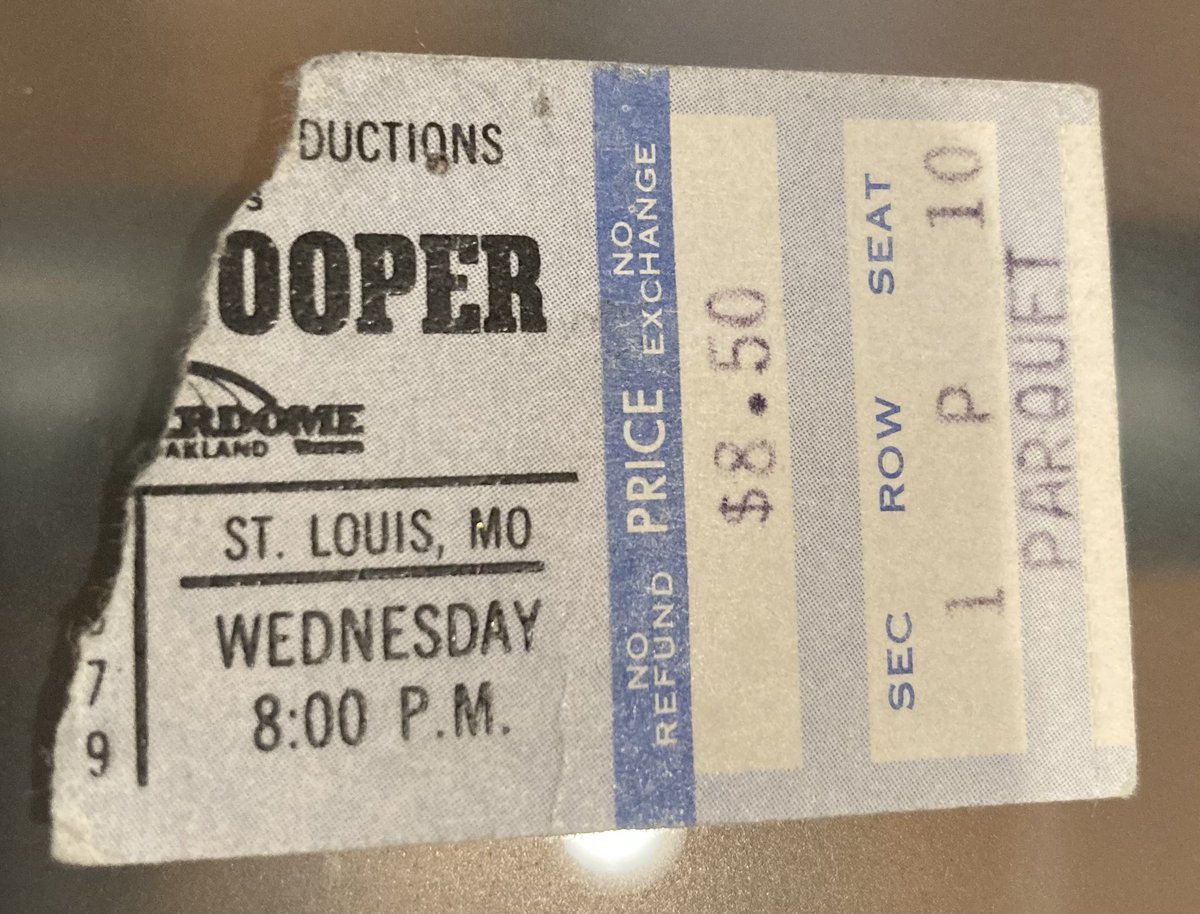 Captain_Concert's tweet image. See u at the @KSHE95 Pig Roast tonight! Here are my stubs from the first time I saw @STYXtheBand @ForeignerMusic and The Babys with the great John Waite who opened for @alicecooper , plus John &amp;amp; I at Wildey!🤘 🐷 @_grenadine3 @stluman @KSHEGUY @lernvsradio @ADsXe @Hoss_a_palooza