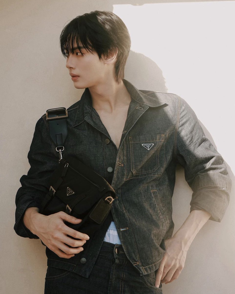 wmp_corp's tweet photo. Kata gue lu cakep bgt begini bang😍

#winmetawin https://t.co/XDOfyZ1miO