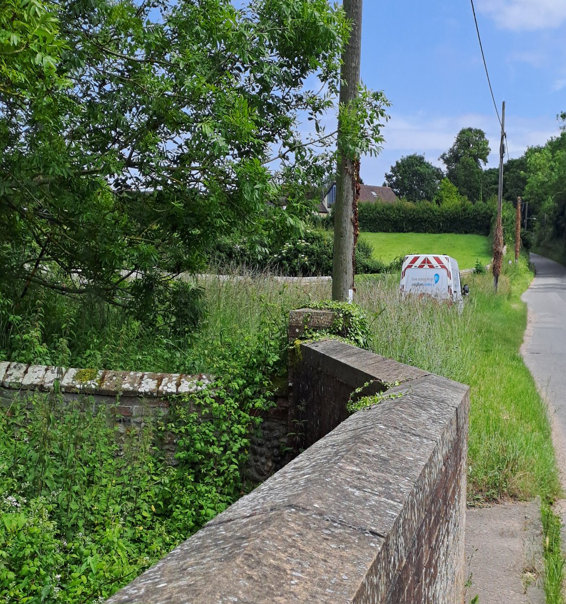 TroupyTRFC's tweet photo. So lucky to live near one of Britain's precious few surviving chalk streams - the River Stiffkey - pictured here at #Warham and #Wighton in #Norfolk. Hope you really do 'love every drop' @AnglianWater? @Feargal_Sharkey @sandralaville https://t.co/Gd8Pnbxnqa