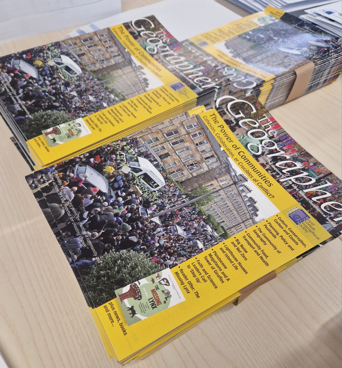 RoyalScotGeoSoc's tweet image. Today we&apos;ve been busy mailing the latest edition of The Geographer to RSGS Members! This issue explores the importance of community, with a special focus on local community empowerment and engagement.
Check out our previous editions: issuu.com/rsgspubs
#community #geography