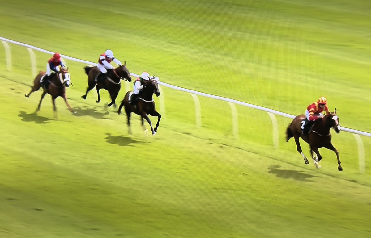 amajox's tweet photo. Congrats @amajox #MattBrown WINS Amateur Jockeys Association @CatterickRaces for boss @BERacingLtd on course specialist #TheDancingPoet who simple loves Catterick! #9ran #topride #topjock Well done Matt! πππ₯ https://t.co/fbGlMC3pT9