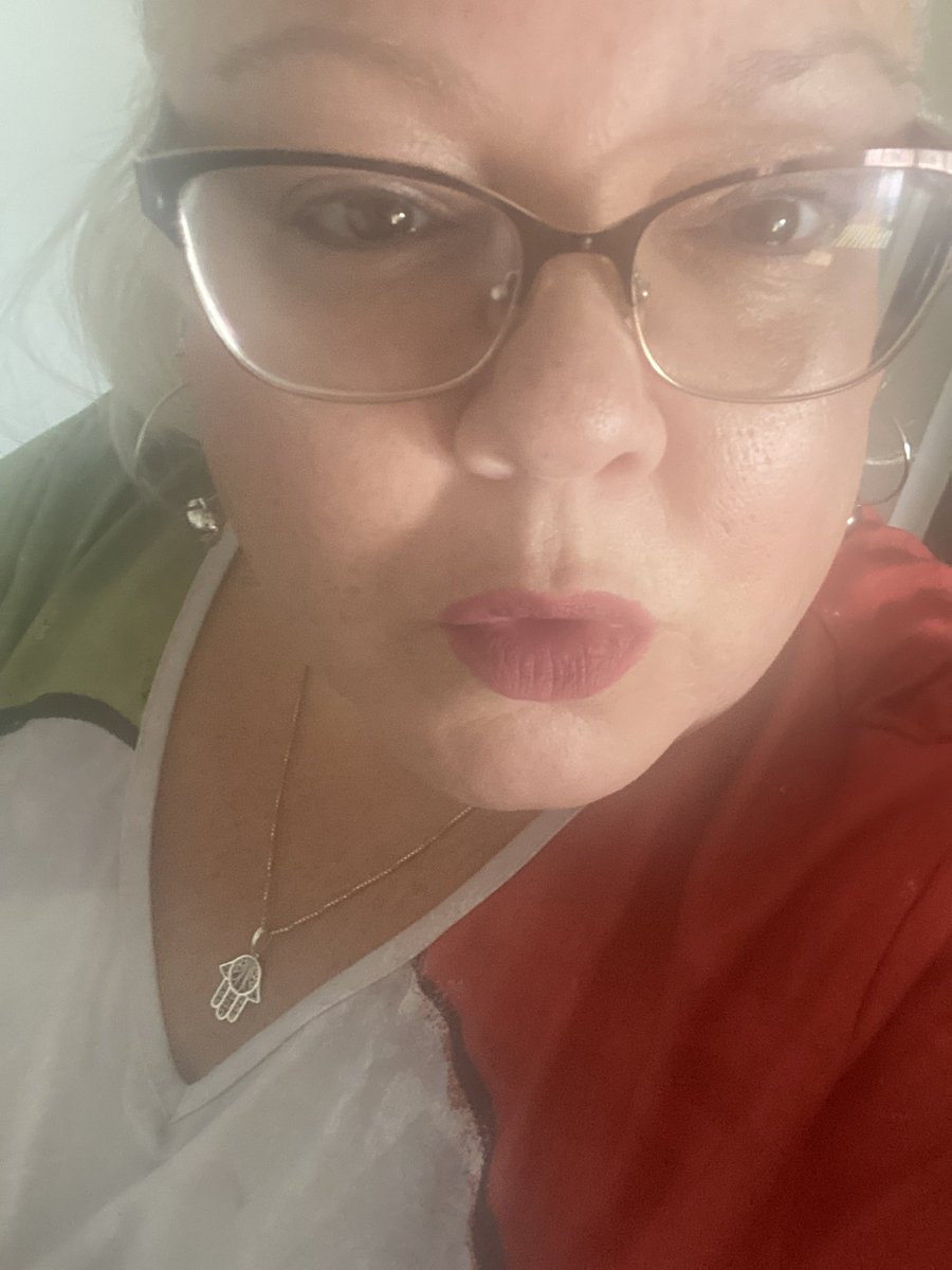 Kandigirl410's tweet image. 💋 New lipstick alert ‼️ this is a stain…going to see how long it lasts…#kandilips #lipstickaddict #lipsticklover