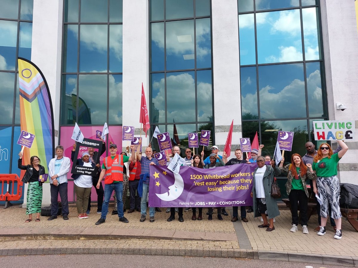 West London Citizens (@wlondoncitizens) on Twitter photo What do we want?! Living Wage!!
When do we want it?! Now!!
🗣️🗣️
Citizens & Unite today joining together to push for better wages and fair working conditions at Premier Inn. Huge profits should mean better for workers...
<a href="/FairHospitality/">Unite Hospitality</a> #citizensuk #fairpay #livinghours What do we want?! Living Wage!!
When do we want it?! Now!!
🗣️🗣️
Citizens & Unite today joining together to push for better wages and fair working conditions at Premier Inn. Huge profits should mean better for workers...
<a href="/FairHospitality/">Unite Hospitality</a> #citizensuk #fairpay #livinghours