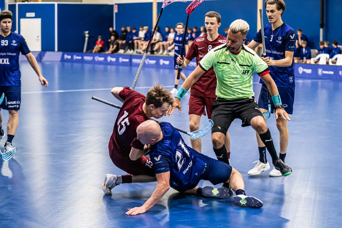 Salibandyfi's tweet image. Joona Rantalan rangaistuslaukaukset pohjustivat salibandymiesten niukan voiton Latviasta tinyurl.com/2vh9ktfd

#salibandy #maajoukkueet #FINLAT #floorball #florbols