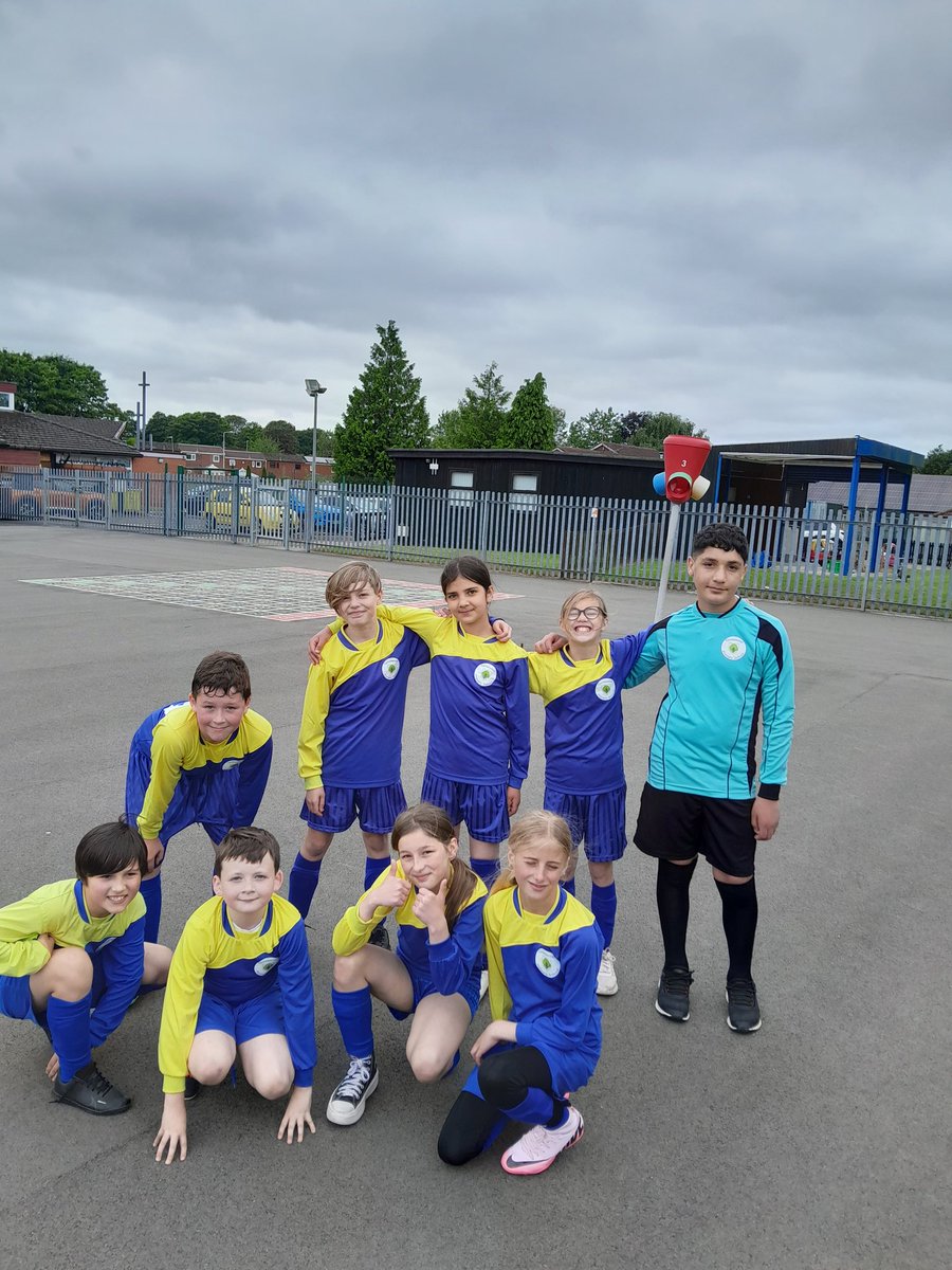 GorsewoodPrimar's tweet photo. Well done to our Year 5 and 6 football team who came third in their tournament this afternoon. #GorsewoodPE #60active @Halton_SG https://t.co/K3i5qPmR1P