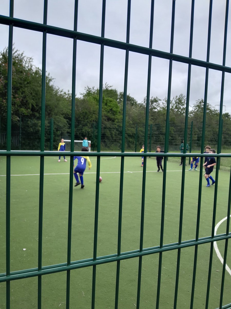 GorsewoodPrimar's tweet photo. Well done to our Year 5 and 6 football team who came third in their tournament this afternoon. #GorsewoodPE #60active @Halton_SG https://t.co/K3i5qPmR1P