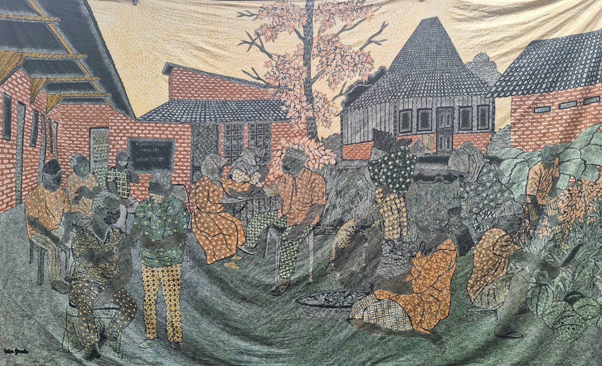 JavaBatik_NFT's tweet image. Haven’t been very active here lately, but we are still working on beautiful batiks.
Here is an updated Batik. The artist added some more details to it