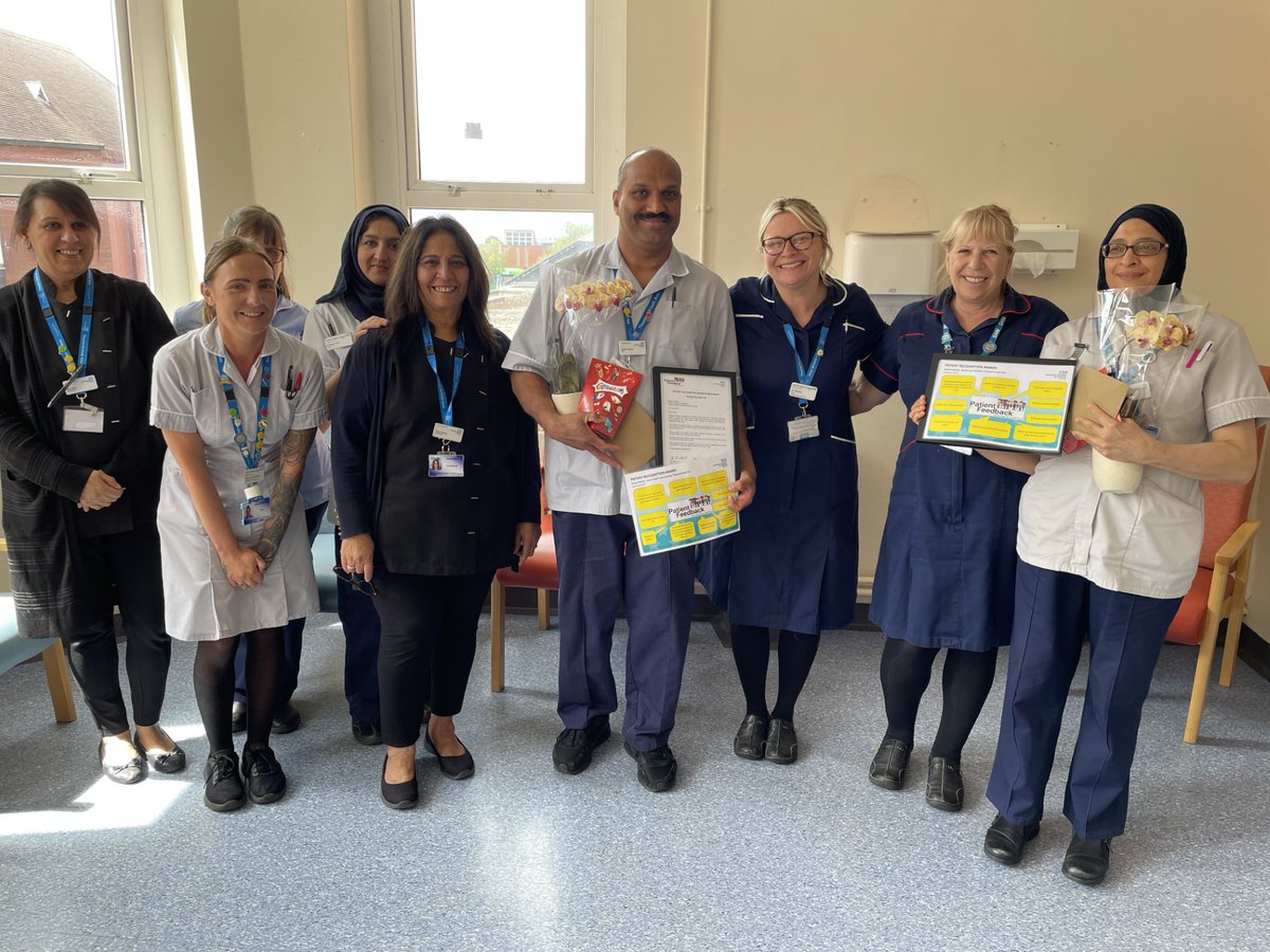 uhl_DOE's tweet photo. Congratulations to Senior Health Care Assistant Stanly Thomas from Theatre Arrivals Leicester General Hospital, who received a Patient Recognition Award last week for all his amazing patient feedback!👏 @sueburtonDCN @HoggJulie @Leic_hospital https://t.co/9LrUHehkK1