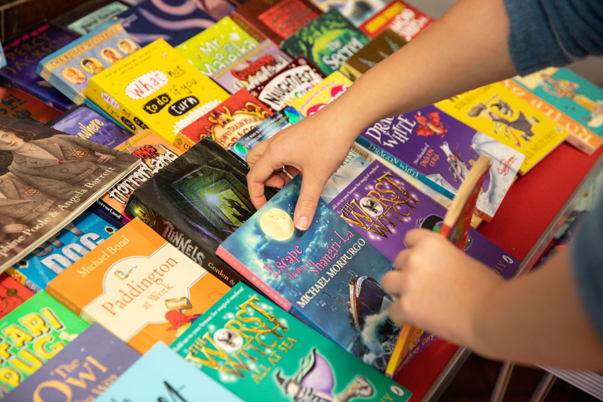 WoodSt_Mission's tweet photo. It's #IndieBookshopWeek and we want to say a big thank you to the numerous independent bookshops who regularly support our #BooksForever project. You're all ace! https://t.co/rQ10UGjGS9