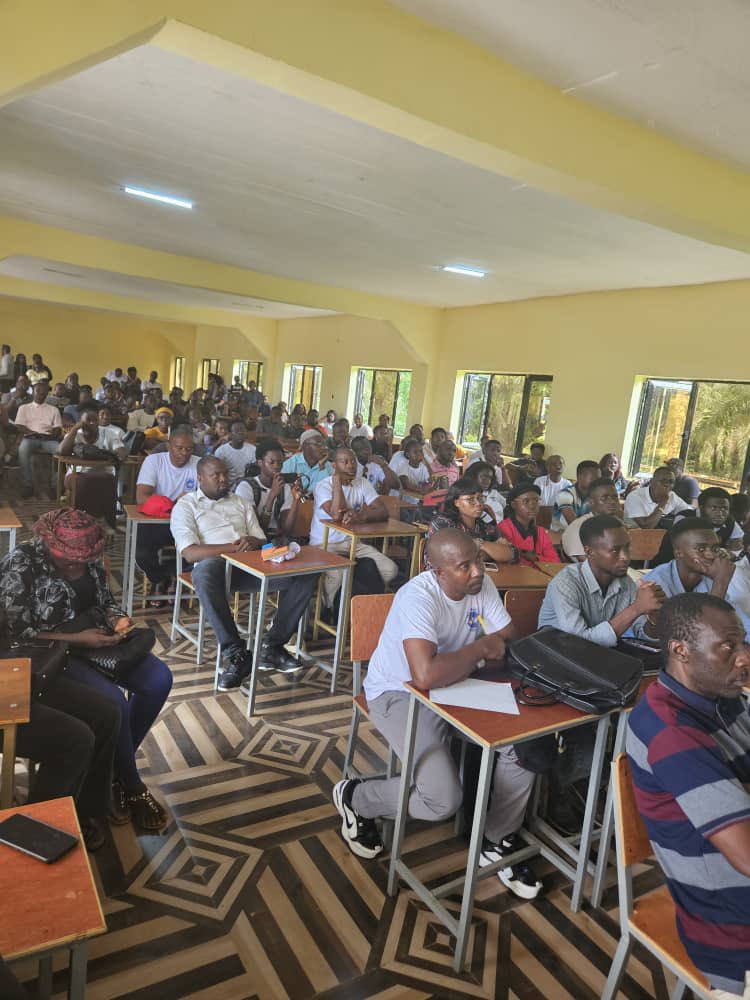 SierraLII donated SierraLII PocketLaw Flash-drives to the Department of Law, University of Makeni (UNIMAK).  

This valuable contribution will empower students and the Department  with enhanced legal knowledge and research tools.

<a href="/FrancisTuray8/">Francis Turay</a> 
<a href="/FrederickIsh7/">Frederick Ishmael Bockarie</a>