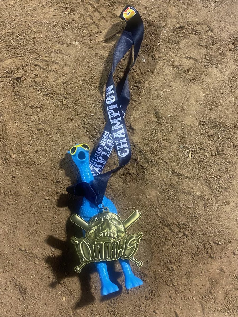 Lindzie Runions (@lindzierunions) on Twitter photo the perfect ending to father’s day weekend 🏆🙌🏼🔥✨😋☠️ <a href="/SoftballRio/">RioGrandeSoftball</a> the perfect ending to father’s day weekend 🏆🙌🏼🔥✨😋☠️ <a href="/SoftballRio/">RioGrandeSoftball</a>