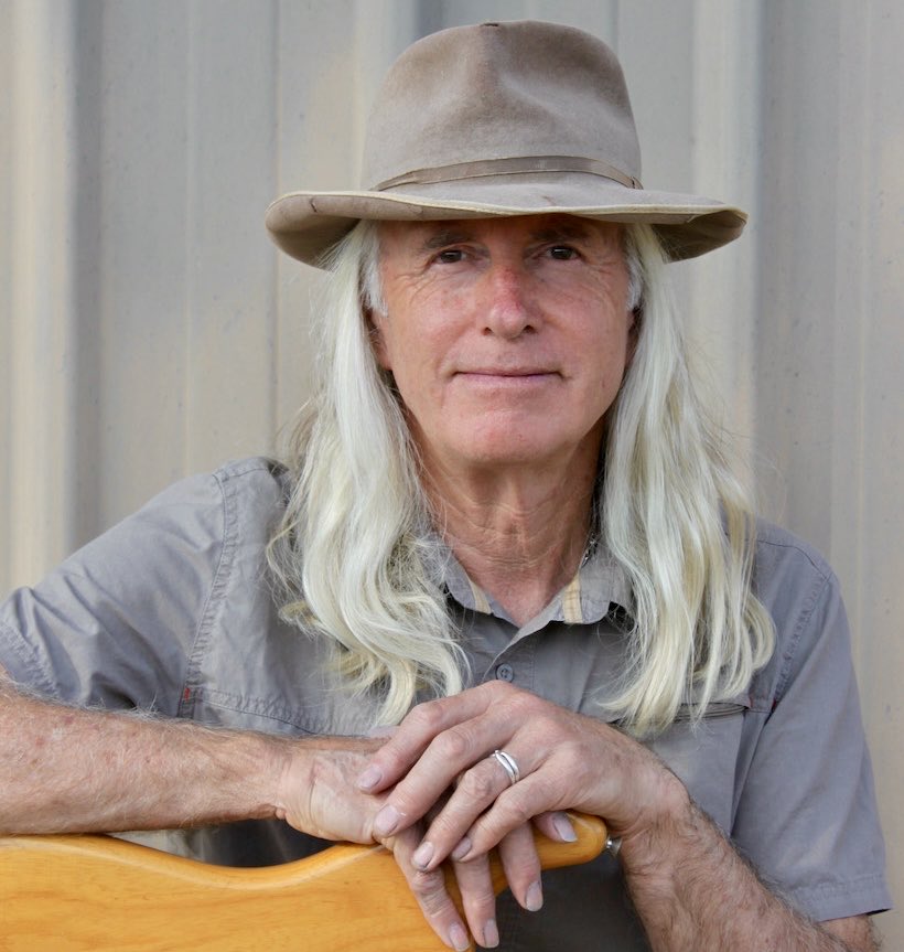 „Pop Muzik“: Heute vor 45 Jahren neue Nummer eins bei uns in 🇩🇪: Der britische Musiker ⁦<a href="/RobinScottUK/">RobinScott | 'M'</a>⁩ unter dem Pseudonym M (nach der Pariser Metro) mit seinem weltweiten #OneHitWonder. War auch jahrelang die Erkennungsmusik meine beliebten #OHW-Serie bei Radio #Bayern3.