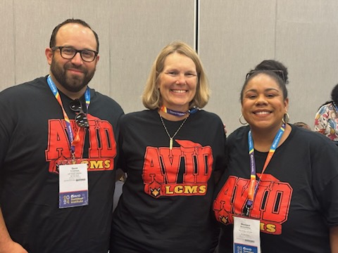 Representing <a href="/AVID4College/">AVID</a> #AVIDSI2024!!