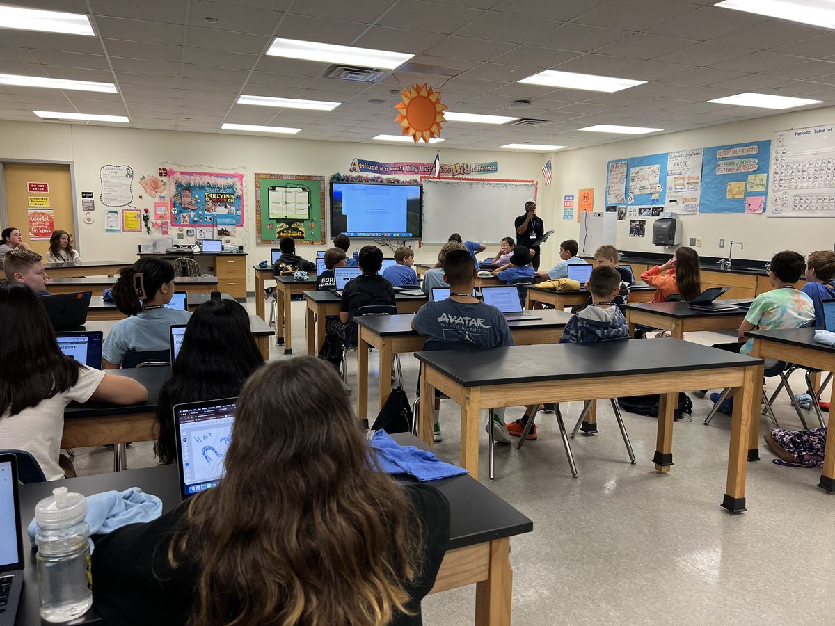 Our creators are using iMovie to create and edit videos. We have coders learning about algorithms and AI. 🤯💻📱💡👏🏼 #misdscope #wearemckinney