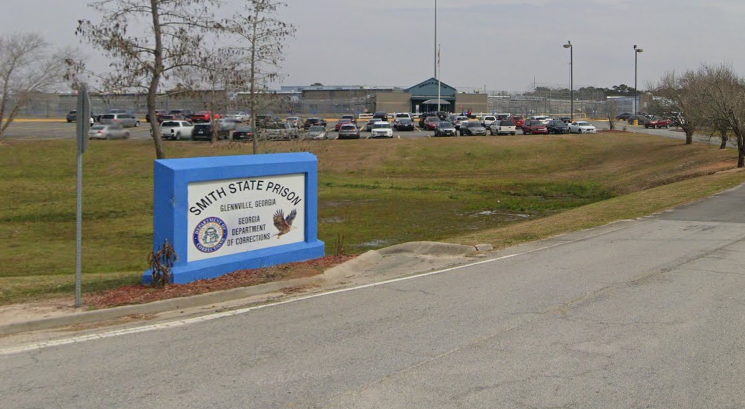 NahBabyNahNah's tweet photo. Georgia Inmate Had ‘Personal Relationship’ With Worker He Shot and Killed, Prison Official Says: GLENNVILLE, Ga.—An inmate who shot and killed a kitchen worker at a Georgia prison before fatally shooting himself had a personal relationship with the… https://t.co/kHGJtfiNaJ https://t.co/5aZ7K9P3ZS