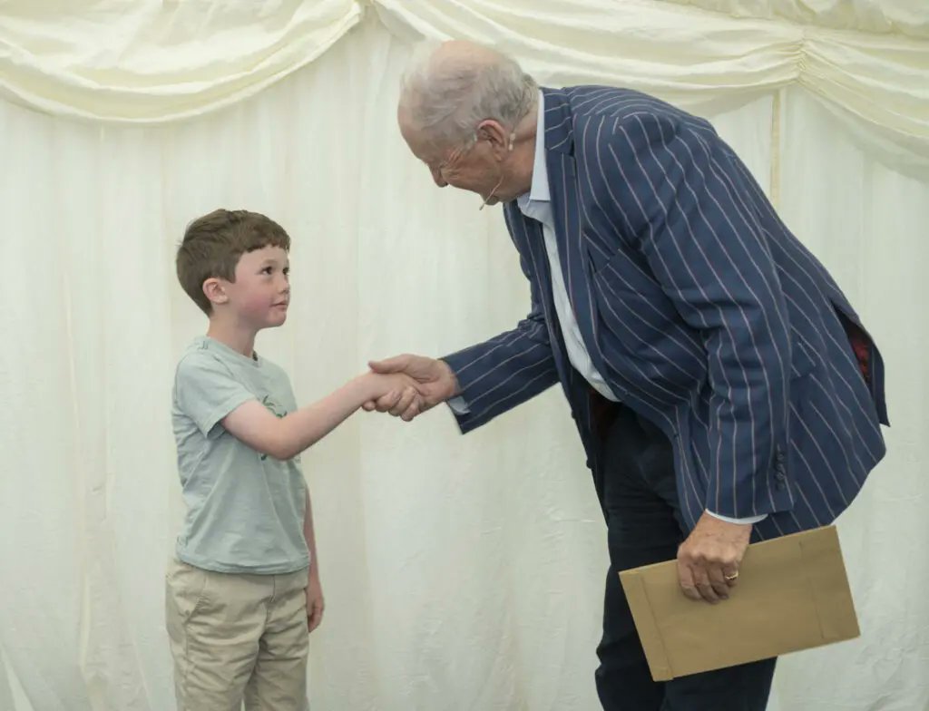 Fun that 8 years after telling <a href="/McCallSmith/">A. McCall Smith</a> that we’d named our first-born Bertie, in part inspired by the character in his #ScotlandStreet books (and in part by Wodehouse), he gave Bertie a short story writing award. Life imitating art?! greattapestryofscotland.com/300words-thefi… <a href="/GreatTapestrySc/">The Great Tapestry of Scotland</a>
