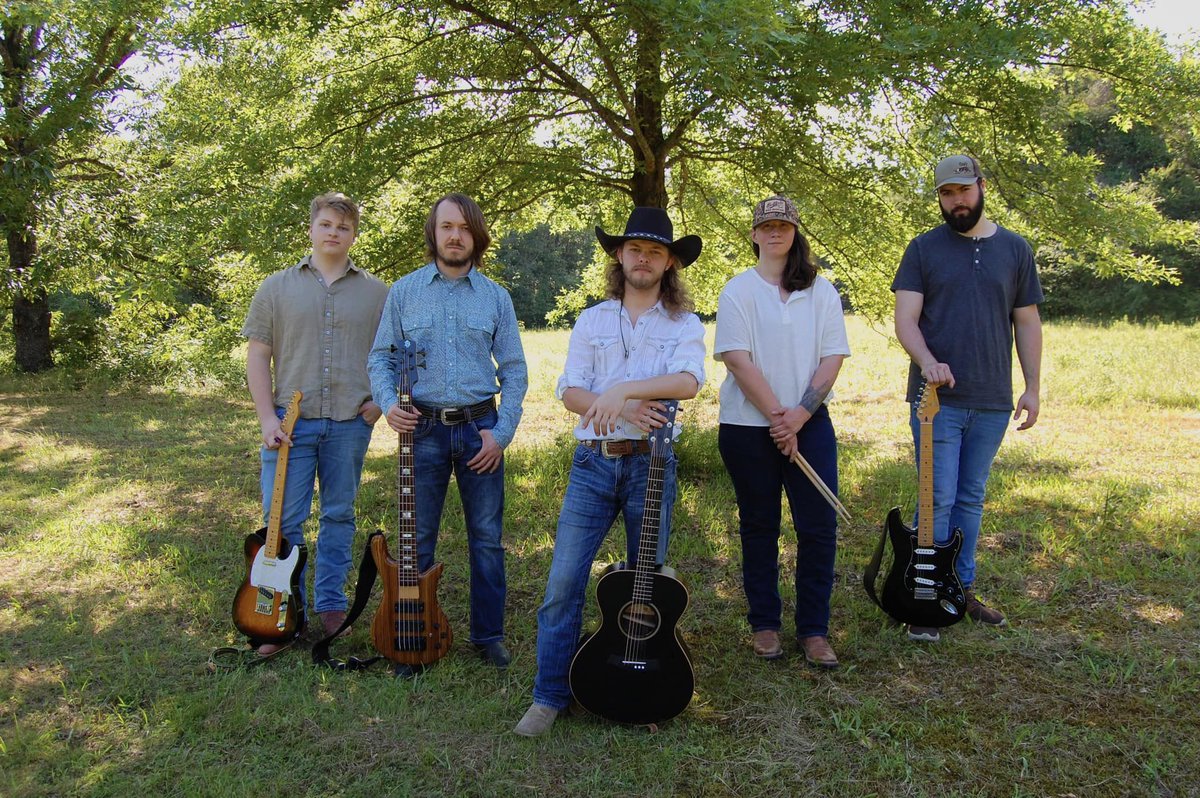 This weekend at <a href="/KingsConway/">Kings Live Music</a> :
06/21 Friday- Ha Ha Tonka <a href="/hahatonka/">Ha Ha Tonka</a>
06/22 Saturday- Cam Davis Band 
facebook.com/profile.php?id…
8:30 pm showtimes