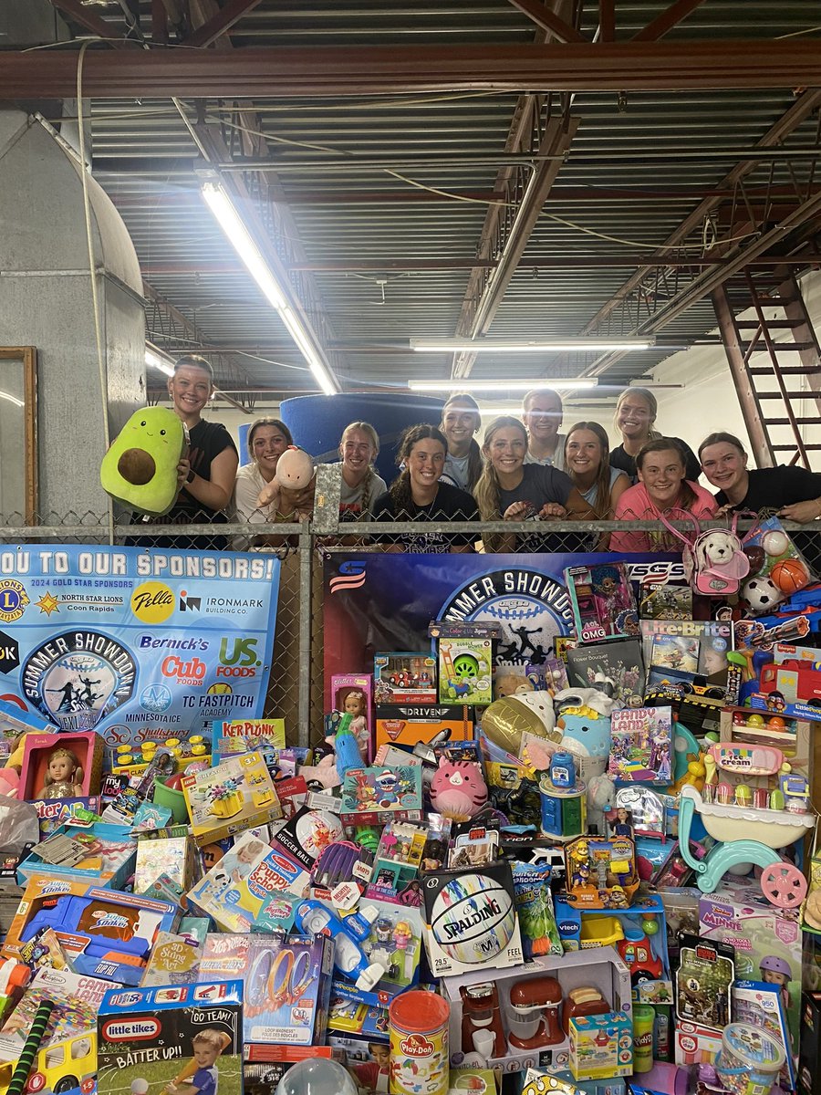 Thank you to all of the teams for your generous toy donations!  These toys will bring smiles to so many children!!! 😊