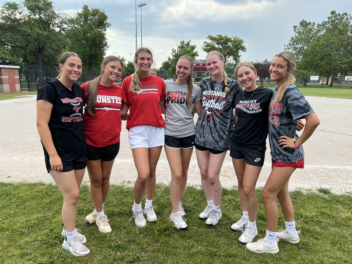 Munster Softball (@munstersoftball) on Twitter photo Reunited & it feels so good! 🥰
Returning Varsity & ✨ alumni ✨ were out yesterday running our first day of Middle School tryouts!
<a href="/c_wendlinger21/">Caroline Wendlinger 2027</a> <a href="/denistaehly55/">Deni Staehly</a> <a href="/KylieMadura/">kylie madura</a> <a href="/cecemas6/">CeCe Mason</a> <a href="/BrooklynKuna/">Brooklyn Kuna</a> Reunited & it feels so good! 🥰
Returning Varsity & ✨ alumni ✨ were out yesterday running our first day of Middle School tryouts!
<a href="/c_wendlinger21/">Caroline Wendlinger 2027</a> <a href="/denistaehly55/">Deni Staehly</a> <a href="/KylieMadura/">kylie madura</a> <a href="/cecemas6/">CeCe Mason</a> <a href="/BrooklynKuna/">Brooklyn Kuna</a>