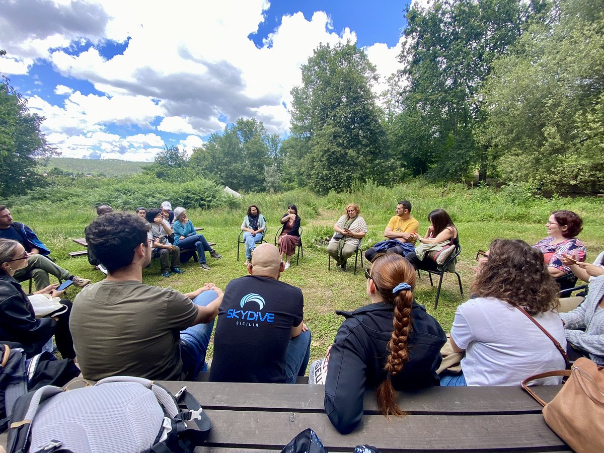 Today Adela M. Sánchez Moreiras is giving a talk on agroecology and weed control in Viseu, Portugal, as part of the BIP on Agroecology and Sustainable Food Systems course. #Agroecology #SustainableFoodSystems #Viseu 🌿🌱