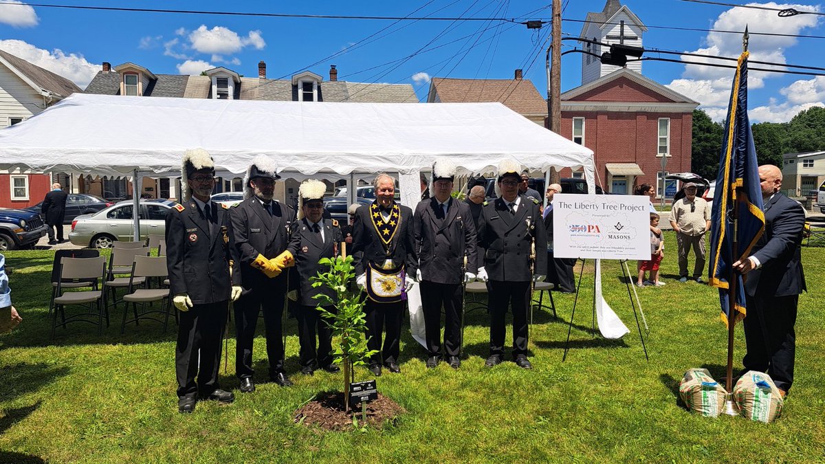 America250PA (@america250_pa) on Twitter photo We had an #EPIC Liberty Tree Planting in #CarbonCounty last weekend! Thank you so much to <a href="/pagrandlodge/">Grand Lodge of Pennsylvania F&AM</a> for your presenting partnership of the Liberty Tree Project, which will help to plant certified Liberty Trees in each of Pennsylvania’s 67 Counties! #PAProud #Preserve #History We had an #EPIC Liberty Tree Planting in #CarbonCounty last weekend! Thank you so much to <a href="/pagrandlodge/">Grand Lodge of Pennsylvania F&AM</a> for your presenting partnership of the Liberty Tree Project, which will help to plant certified Liberty Trees in each of Pennsylvania’s 67 Counties! #PAProud #Preserve #History