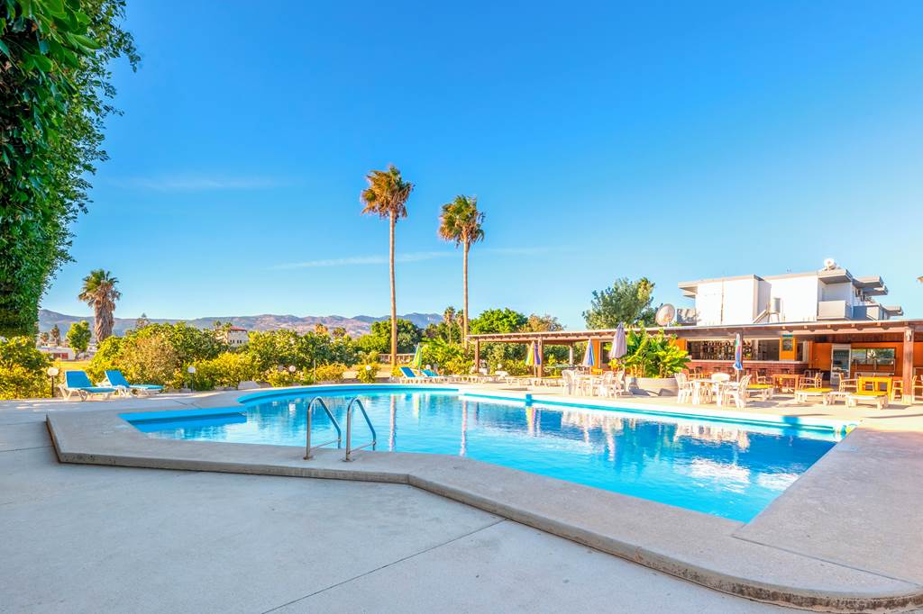 3 STAR - SCHOOL HOLIDAYS SPECIAL - GREECE - KOS - LAMBI - 7 NIGHTS - SELF CATERING

Family Fun in Kos! 🌴☀ Enjoy a 7-night self-catering getaway at Emmanouel Studios, Lambi. Perfect for school holidays, create unforg.....

 - View Further Details :: link.viewtrip.co/NI5i