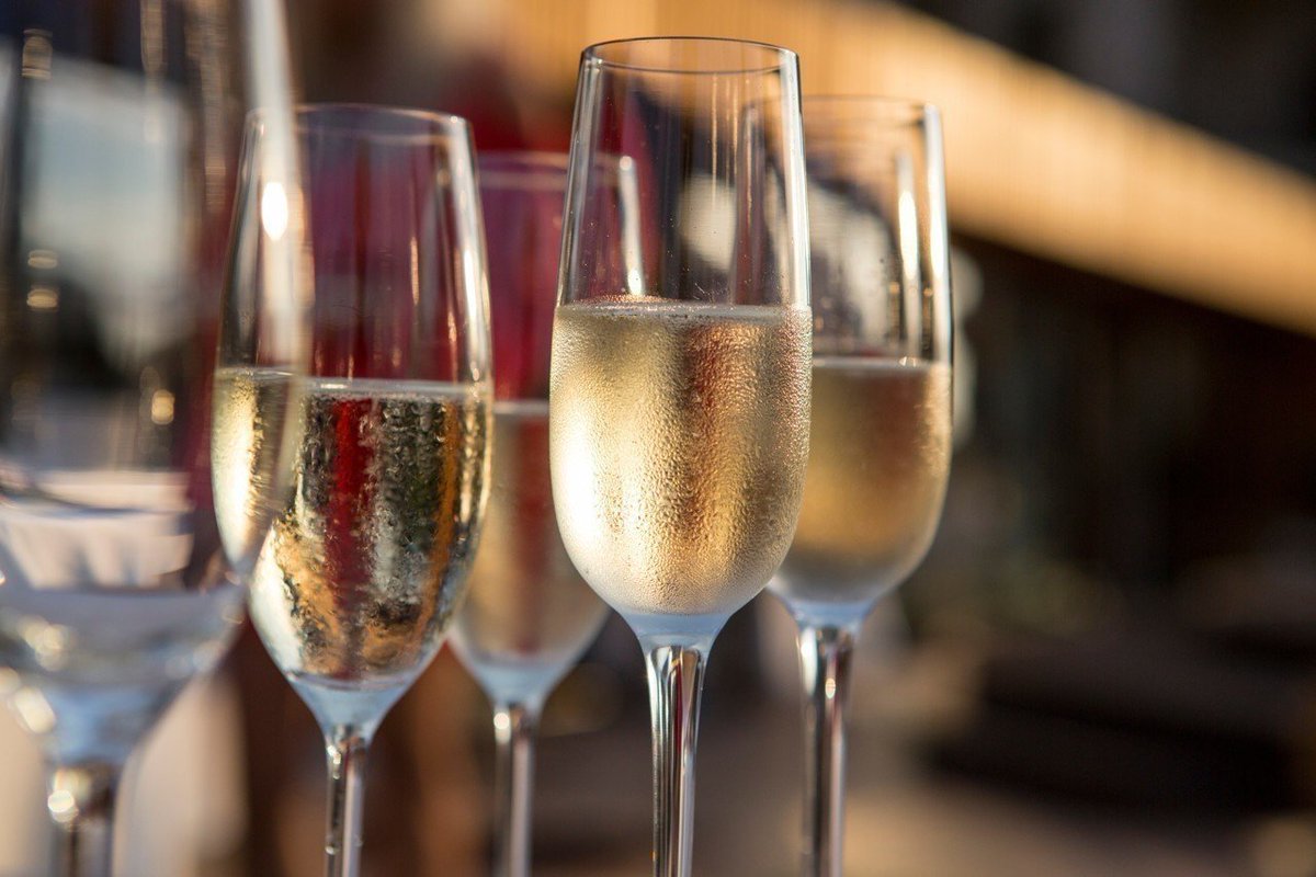 🌟 Vous auriez dû venir à notre Dîner Annuel !!!

Nous tenons à remercier chacun d'entre vous pour votre participation et votre engagement continu.

Notez le dès à présent qu’elle aura lieu le vendredi 13 juin 2025 à 20h00  !

#ADAE #DînerAnnuel #fun