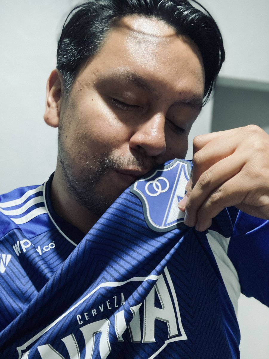 leobel90's tweet photo. ¡ #Millonarioses un amor para toda la vida! 💙Ⓜ️ Feliz cumple #MILLOS https://t.co/0aVTTkEfhQ