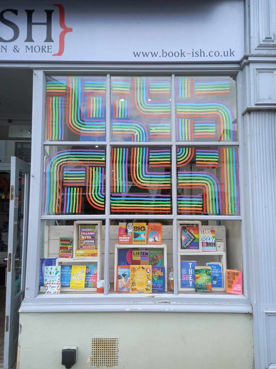 Bookishcrick's tweet image. Funky new windows celebrating #pridemonth #IBW24 and the sunshine! Books make everybody’s lives brighter!

@booksaremybag